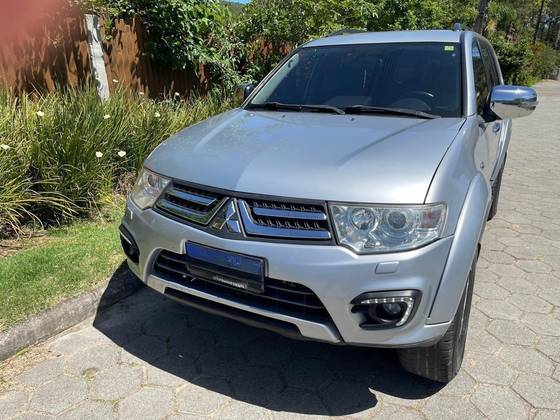 MITSUBISHI PAJERO DAKAR 3.5 HPE 7 LUGARES 4X4 V6 24V FLEX 4P AUTOMÁTICO